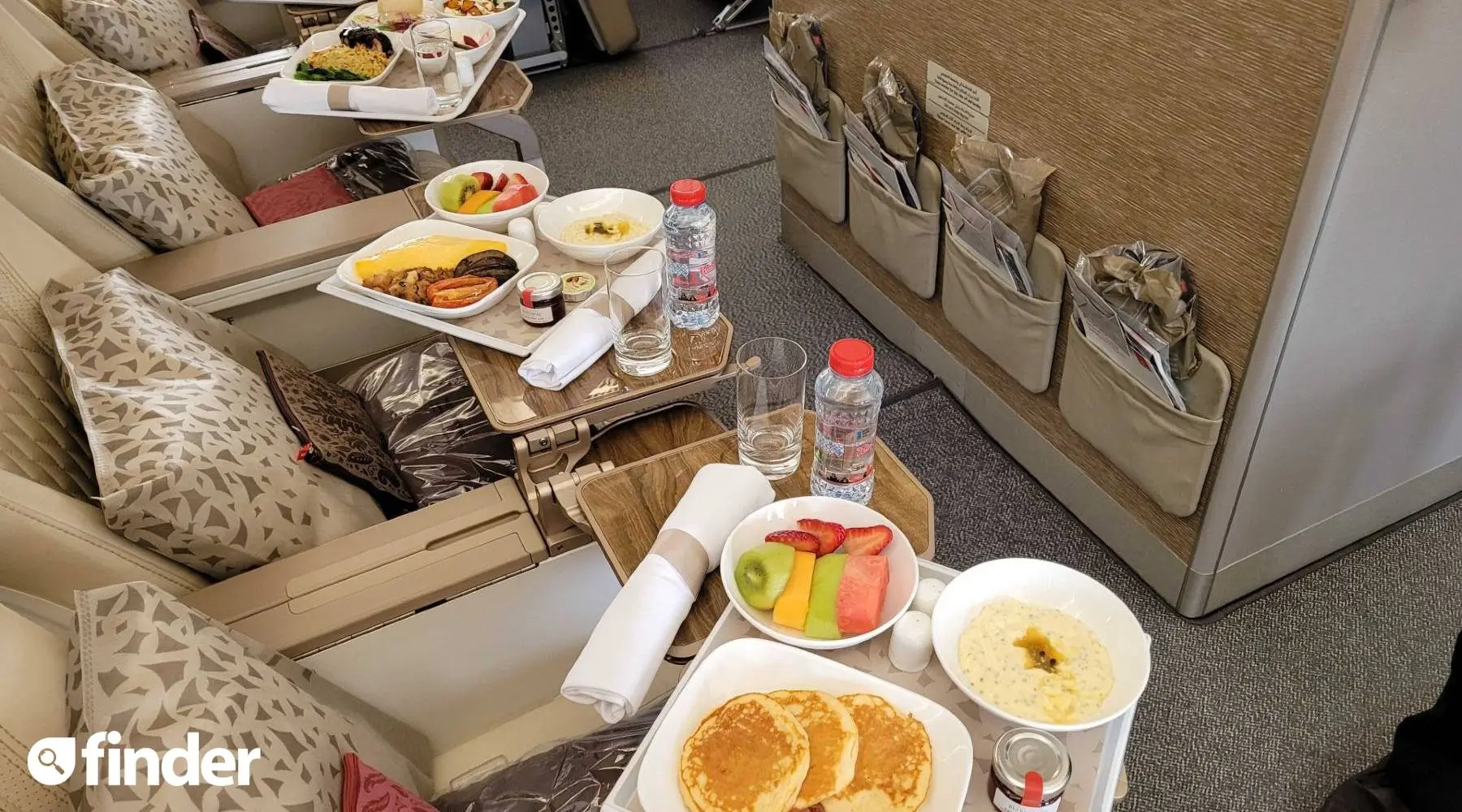 Emirates food offerings - Premium Economy